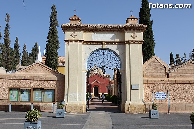 El Ayuntamiento pone a punto el Cementerio Municipal 