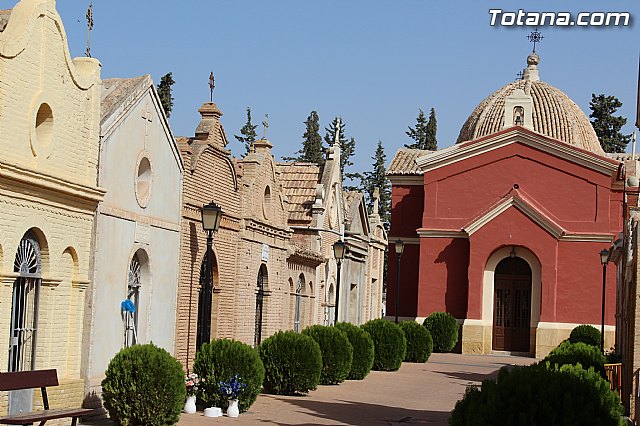 El Ayuntamiento pone a punto el Cementerio Municipal 