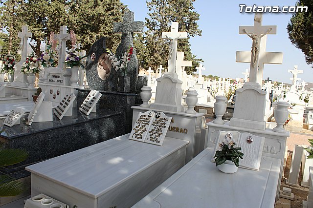 El Ayuntamiento pone a punto el Cementerio Municipal 