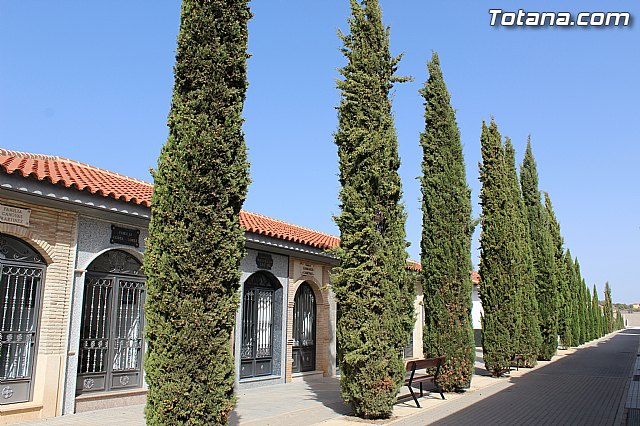 El Ayuntamiento pone a punto el Cementerio Municipal 