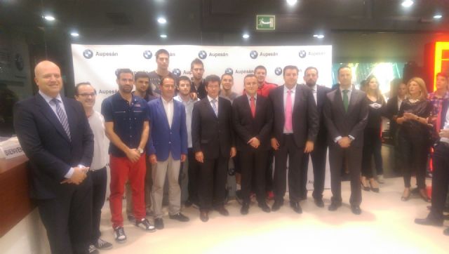 El UCAM Murcia CB, en la inauguración del nuevo concesionario de Aupesán - 1, Foto 1