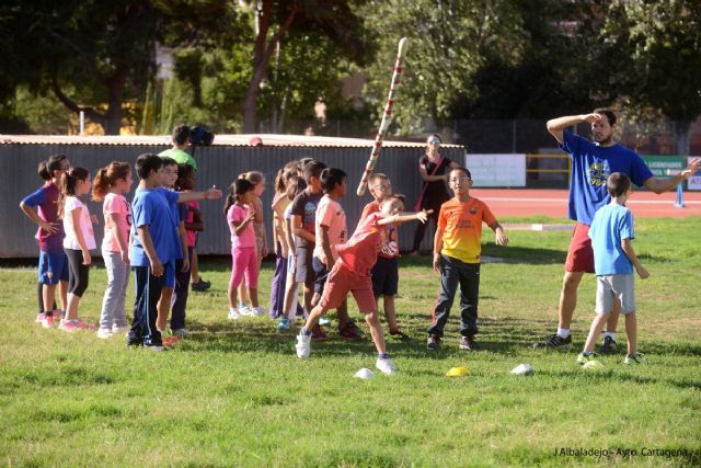 El primer MACROADE de Atletismo acerca el deporte a 300 escolares - 4, Foto 4