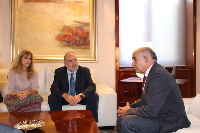 El presidente de la Comunidad recibe al presidente de Assido - 2, Foto 2