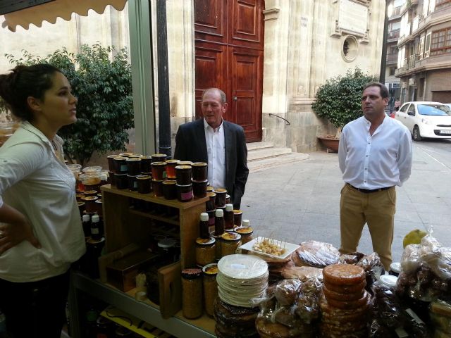 La Plaza de San Pedro acoge ya el Mercadillo Tradicional de Todos los Santos - 2, Foto 2