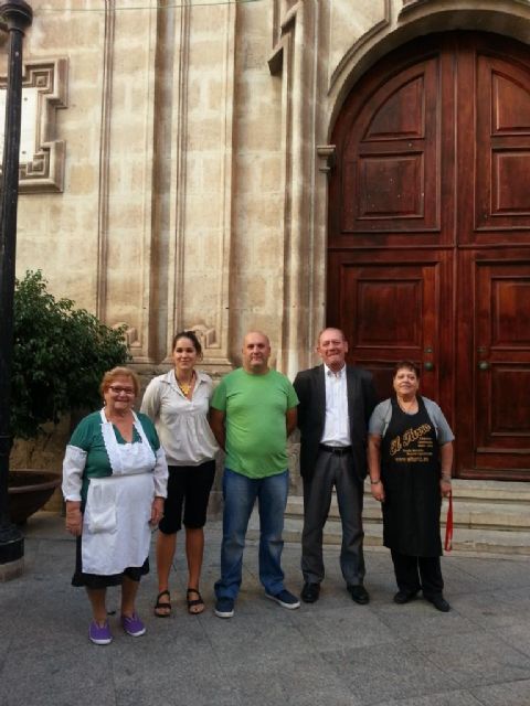 La Plaza de San Pedro acoge ya el Mercadillo Tradicional de Todos los Santos - 3, Foto 3