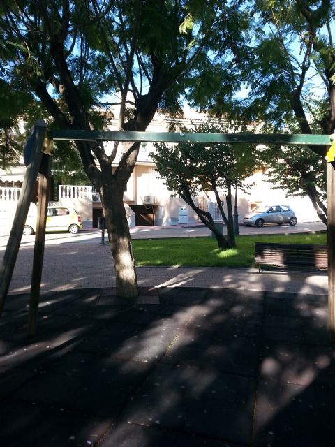 UPyD Molina pide un mejor mantenimiento y dotación de parques infantiles - 3, Foto 3