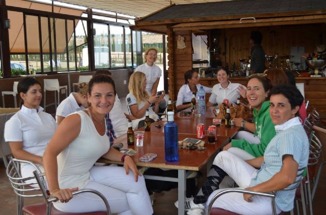 El Centro de Formación Deportiva Aros alumbra su primera promoción de Técnicos en Hípica - 2, Foto 2