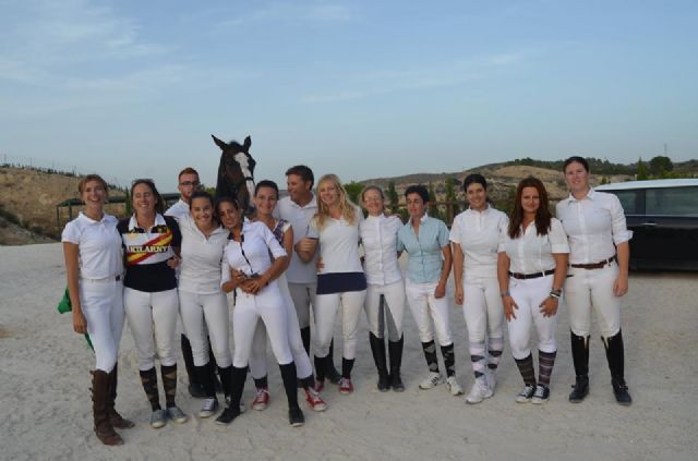 El Centro de Formación Deportiva Aros alumbra su primera promoción de Técnicos en Hípica - 3, Foto 3