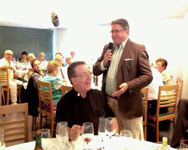 El Alcalde acompaña a la tercera edad en su comida de hermandad - 1, Foto 1