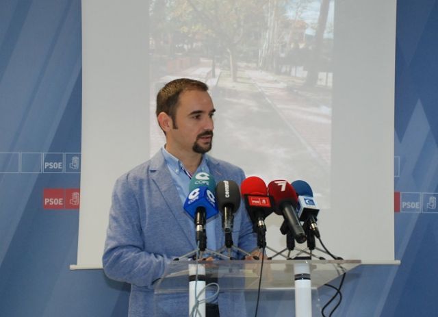 El PSOE propone una batería de medidas para sacar del caos a los vecinos y comerciantes afectados por la mala planificación en las obras de La Viña - 5, Foto 5