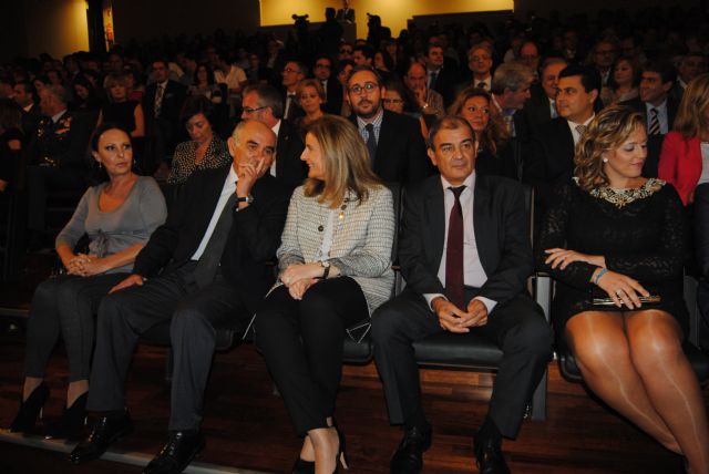 Báñez destaca que en lo que va de año se han creado casi 2.000 empleos al día - 2, Foto 2