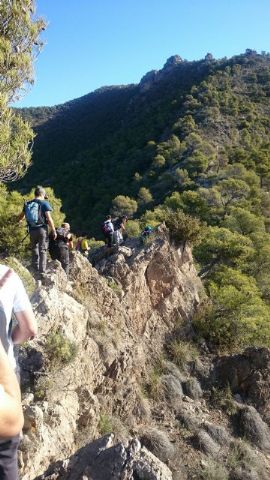 El Club senderista de Totana realiz una ruta desde Las Alquerias hasta la cima de las cunas - 9
