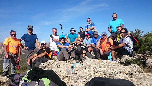 The hiker Totana Club conducted a route from Las Alquerias to the top of cots, Foto 1