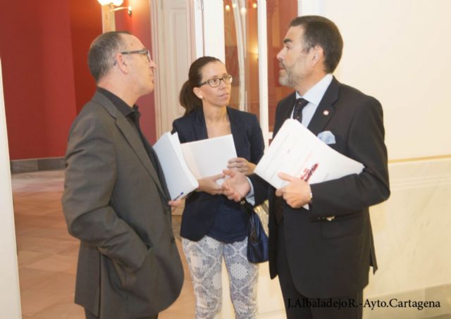El pleno da luz verda a las Ordenanzas que establecen la congelación de impuestos para 2015 - 3, Foto 3