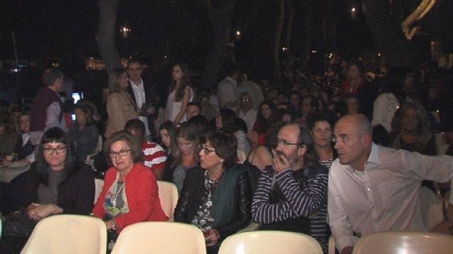 Quinientas personas aplaudieron al Don Juan, de Los Amigos del Tenorio, en el cementerio de San Javier - 2, Foto 2