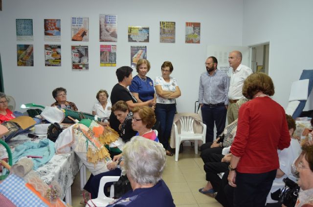 La Asociación de Encajeras de Bolillo dispone de más espacio para acoger a su más de cincuenta asociadas - 1, Foto 1