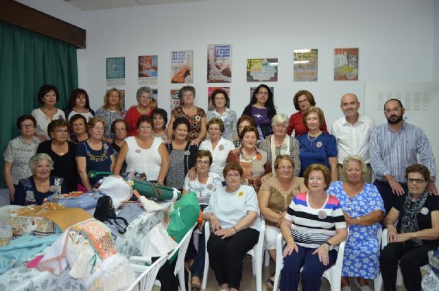 La Asociación de Encajeras de Bolillo dispone de más espacio para acoger a su más de cincuenta asociadas - 2, Foto 2