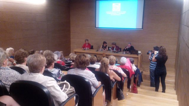 Clara Heredia, Ama de Casa honorífica - 1, Foto 1