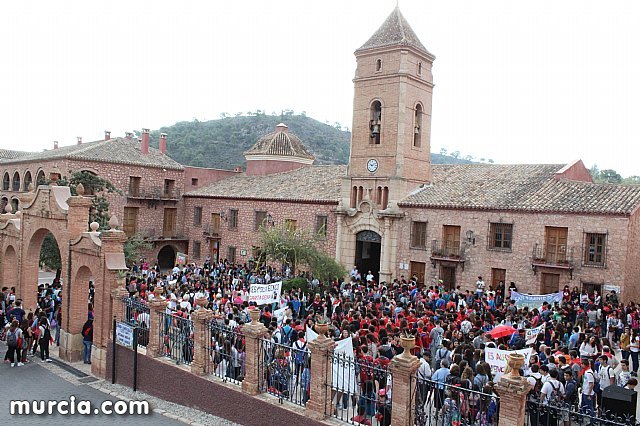 Más de 2.800 escolares de 4° de la ESO y 1° de Bachillerato de centros de enseñanza de toda la Región participan en el VII Encuentro de Alumnos de Religión, Foto 1