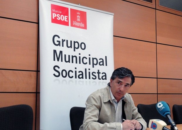 El Grupo Socialista plantea una enmienda a la totalidad para evitar la política fiscal abusiva y antisocial del Gobierno de Cámara - 1, Foto 1