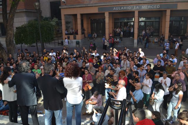 Profesores, estudiantes y personal administrativo de la Universidad de Murcia dan su apoyo a Podemos - 1, Foto 1