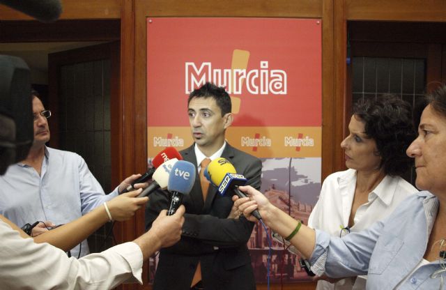 El Consistorio aprueba por unanimidad la iniciativa de UPyD Murcia para la retirada de las grúas en obras abandonadas - 1, Foto 1