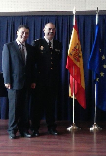 El Secretario de Estado de Seguridad distingue al Delegado de Participación Ciudadana de la Policía Nacional en Murcia - 1, Foto 1