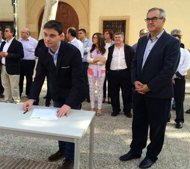 González Tovar y los candidatos a las alcaldías de los principales municipios de la Región (incluido Yecla) firman el Código Ético socialista por la transparencia y contra la corrupción - 2, Foto 2