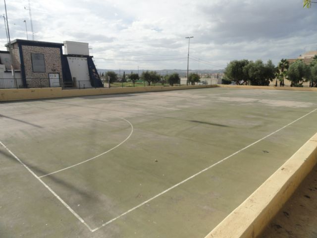 El Grupo Socialista vuelve a reclamar el acondicionamiento de la pista deportiva de Sangonera la Verde - 1, Foto 1