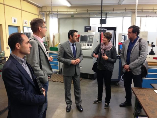 Educación trabaja para que los alumnos de FP de Estudios Forestales, Soldadura y Enfermería puedan completar su formación en Alemania - 1, Foto 1