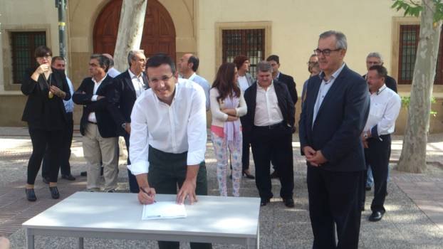 Diego Conesa respalda con su firma el Cdigo tico del PSOE, Foto 1