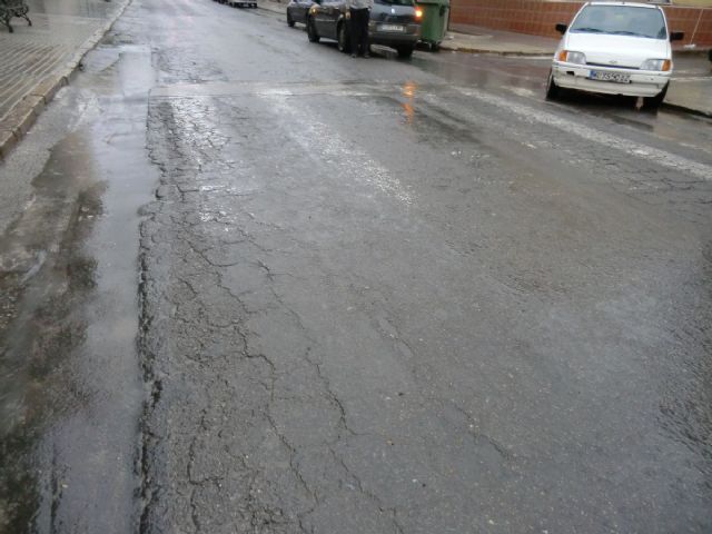 IU-Verdes de Cieza recoge el malestar de los ciudadanos por el mal estado de los pasos de peatones - 1, Foto 1