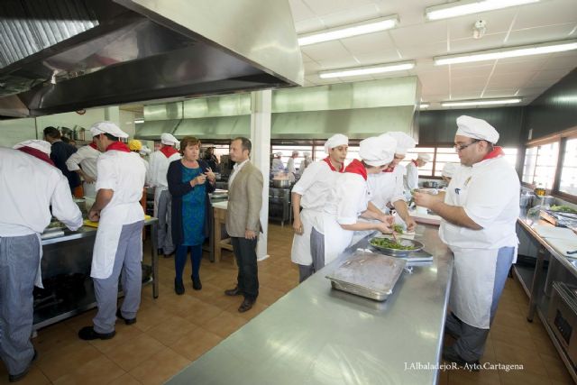 La Escuela de Hostelería forma a los futuros profesionales del sector turístico - 5, Foto 5
