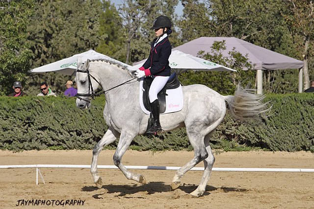 La totanera Mari Carmen Tudela Soto subió al podium en el Campeonato de Doma Clásica de la Región de Murcia, Foto 1