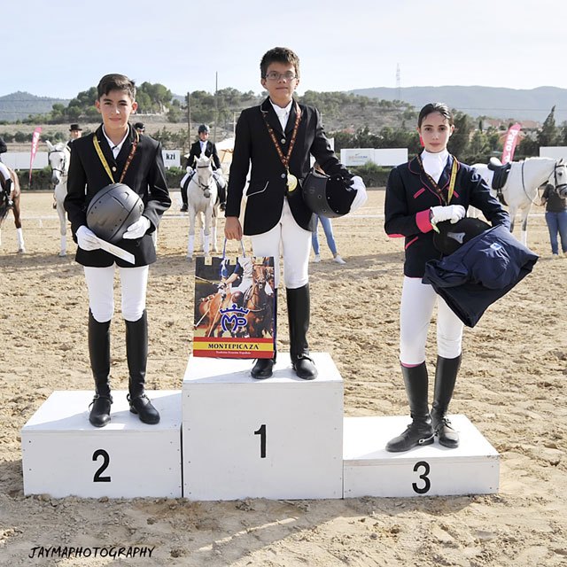 La totanera Mari Carmen Tudela Soto subió al podium en el Campeonato de Doma Clásica de la Región de Murcia, Foto 4