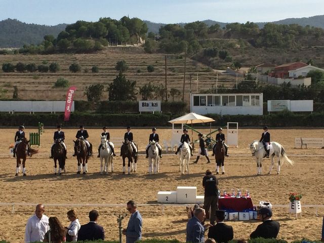 La totanera Mari Carmen Tudela Soto subi al podium en el Campeonato de Doma Clsica de la Regin de Murcia - 8