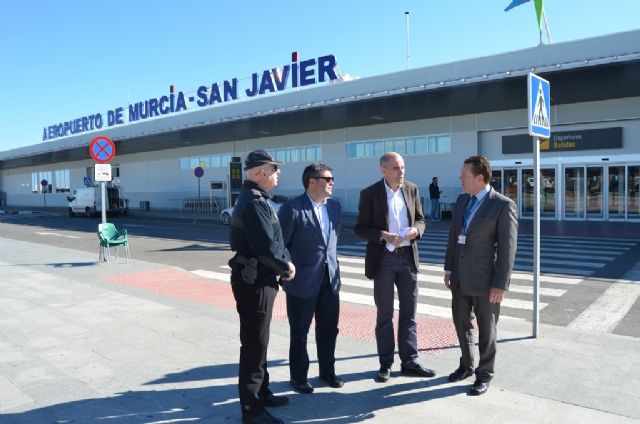 La Policía Local de San Javier tendrá presencia en el Aeropuerto - 2, Foto 2