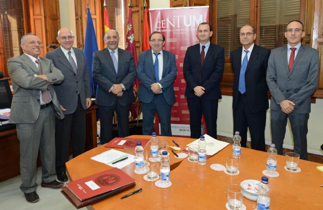 La Universidad de Murcia colaborará con abogados y notarios en el campo de la investigación forense - 1, Foto 1