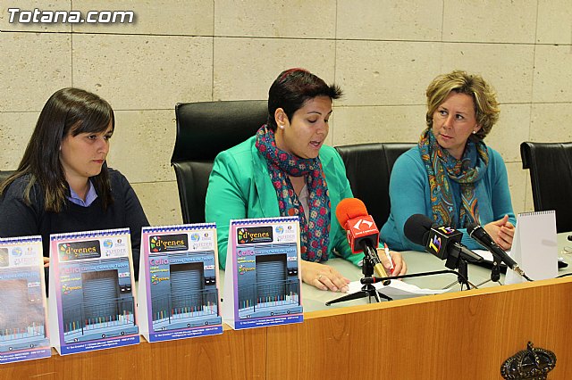 Se presenta el nuevo calendario del 2015 que DGenes edita cada año, una iniciativa solidaria para recaudar fondos - 2