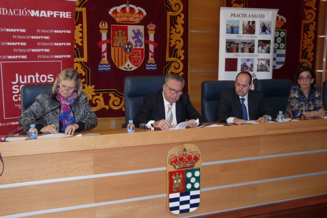 El Ayuntamiento de Molina de Segura y AFESMO firman un convenio - 1, Foto 1