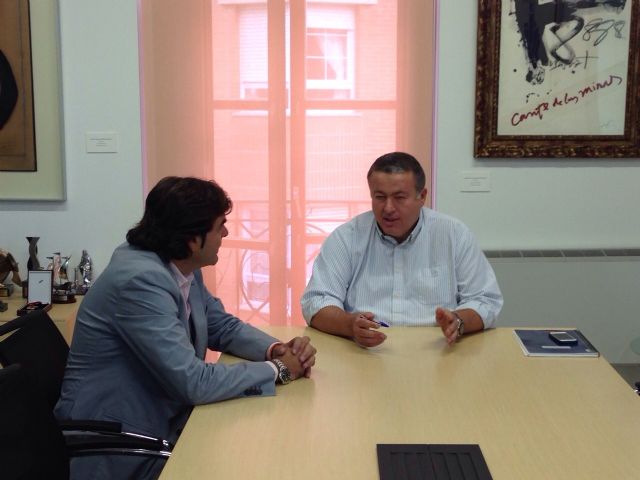 Se intensifica la colaboración entre COEC y el ayuntamiento de La Unión - 1, Foto 1