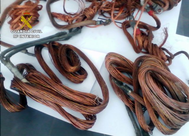 La Guardia Civil detiene a cuatro personas por la sustracción de cable de cobre en Lorca - 2, Foto 2
