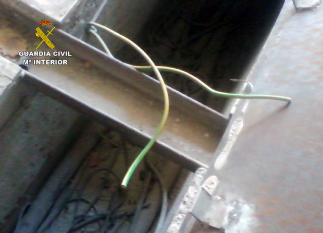 La Guardia Civil detiene a cuatro personas por la sustracción de cable de cobre en Lorca - 3, Foto 3