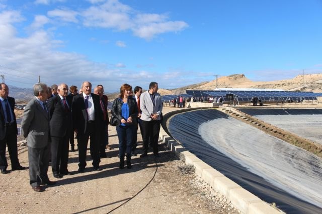Garre destaca la apuesta de los regantes por el sector de la energía fotovoltaica para hacer más rentables y eficientes sus instalaciones - 2, Foto 2