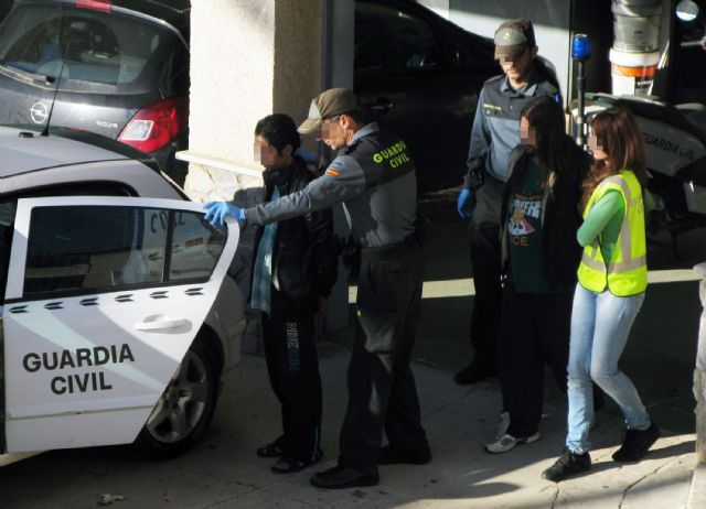 La Guardia Civil desmantela dos puntos de venta de marihuana en San Javier - 2, Foto 2