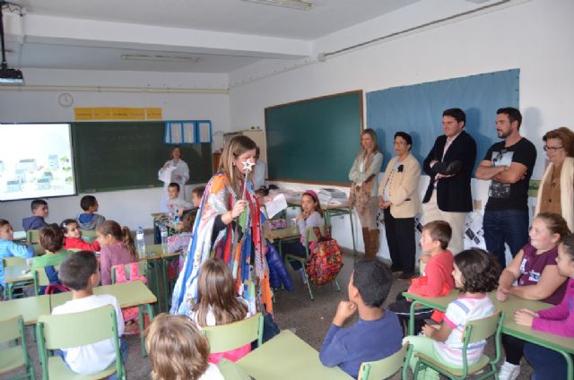 Alumnos de Primaria de varios colegios profundizaron en las ventajas del reciclaje de residuos - 2, Foto 2
