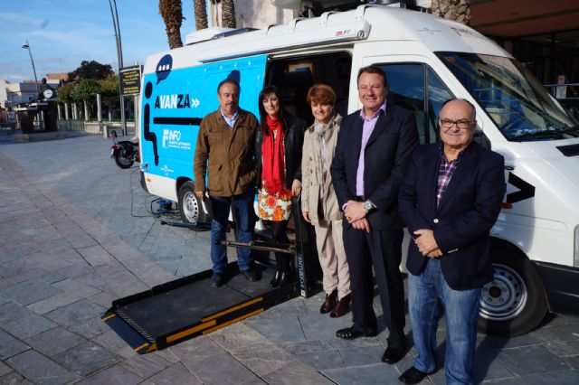 Los emprendedores de Ceutí se benefician de la unidad móvil del INFO - 1, Foto 1