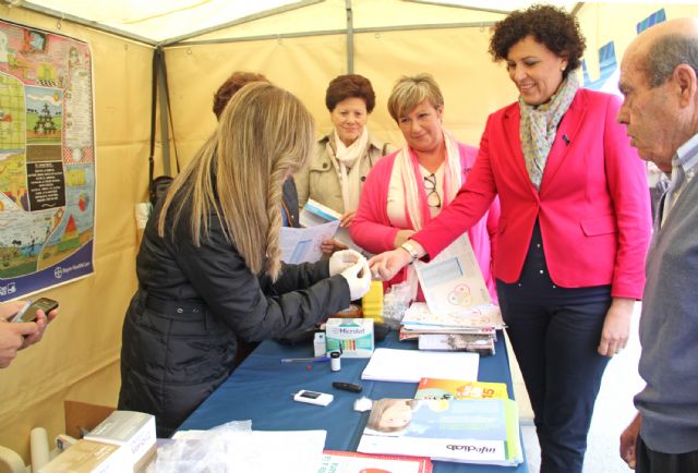 El Ayuntamiento pone en marcha una Campaña Informativa con controles gratuitos de glucosa coincidiendo con el Día Mundial de la Diabetes - 1, Foto 1