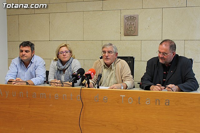 Rueda de IU-verdes. Pleno extraordinario PGOM, Foto 1