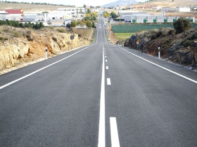 La Comunidad invierte 420.000 euros en la mejora de la carretera entre Caravaca de la Cruz y Barranda - 1, Foto 1